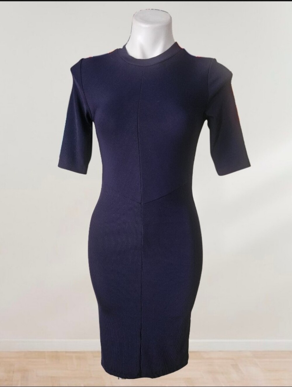 H&M Classic Navy Sheath Dress - Women's Fitted Knit Small